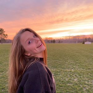 Meet your Posher, Lily